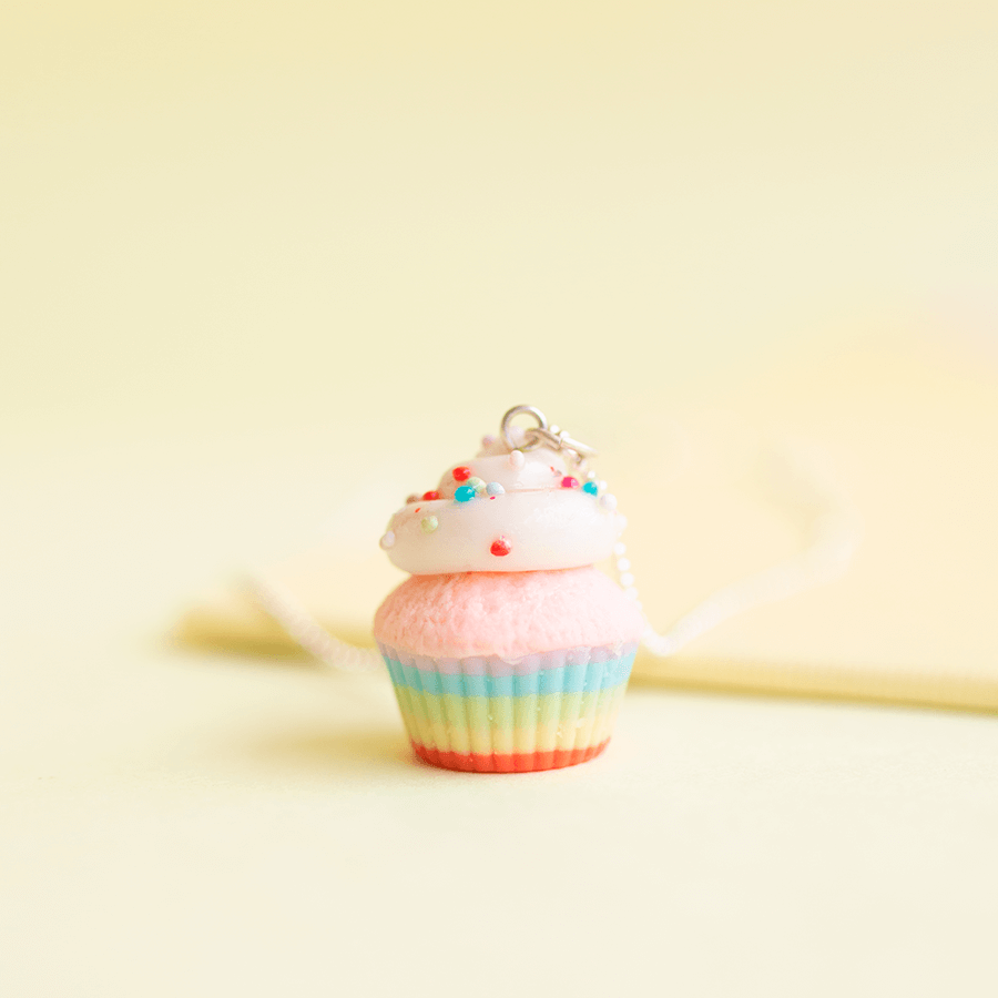 Ranbow-cupcake-necklace