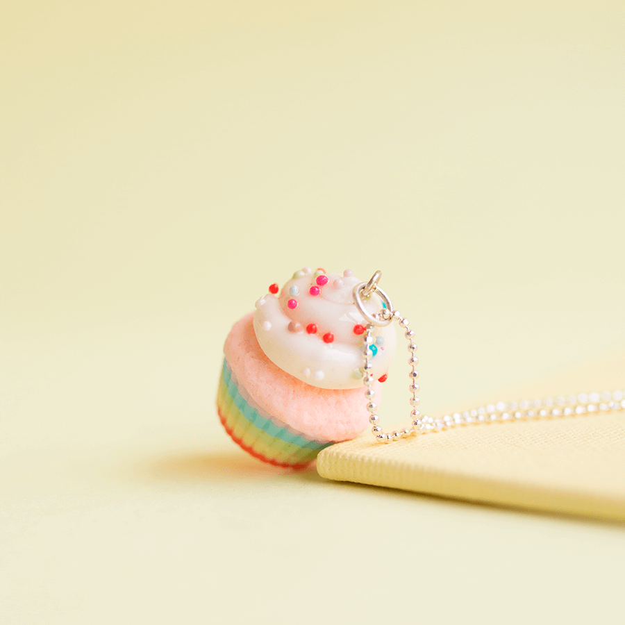 Ranbow-cupcake-necklace