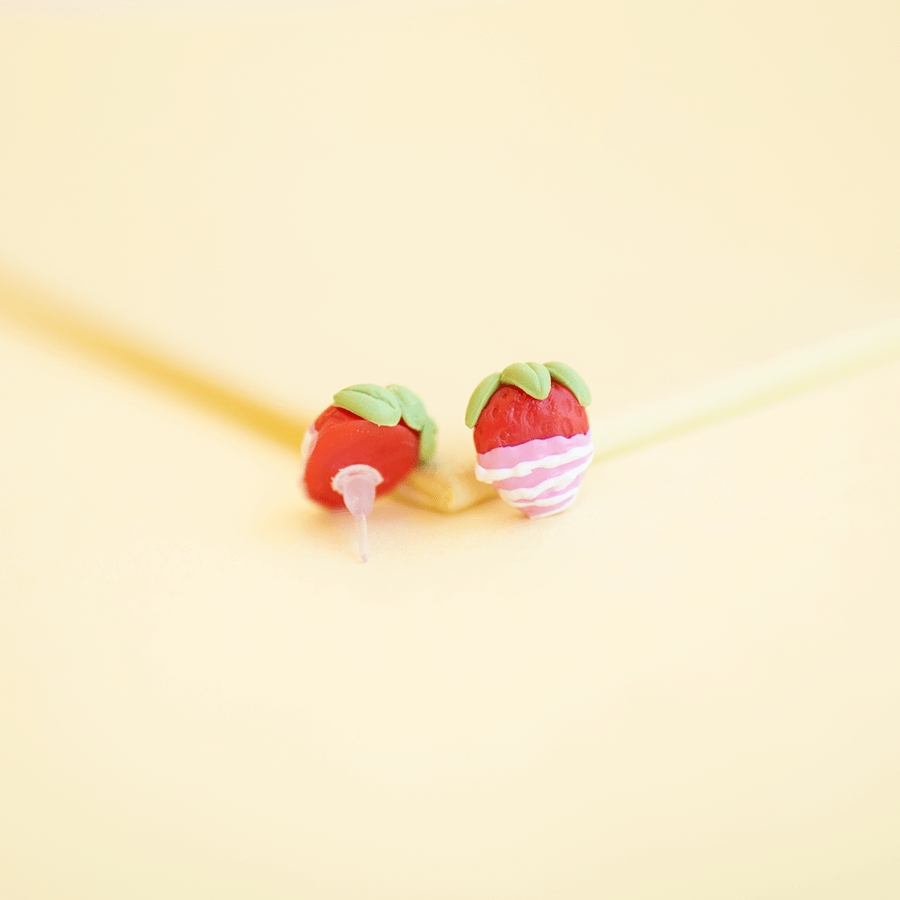 Strawberry-earrings-gift
